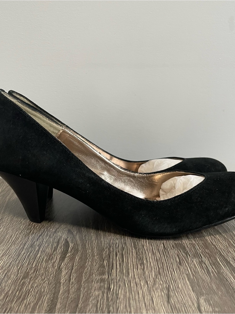 DV by Dolce Vita Classy Black Suede Nubuck Mid Heel Pumps NWOB